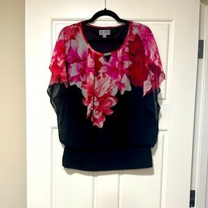 JM collection multicolor floral top
